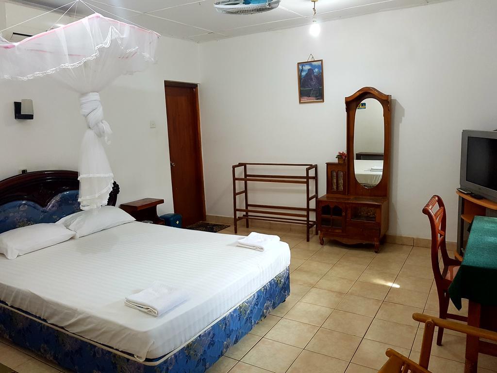 Saji-Sami Hotel Anuradhapura Eksteriør bilde