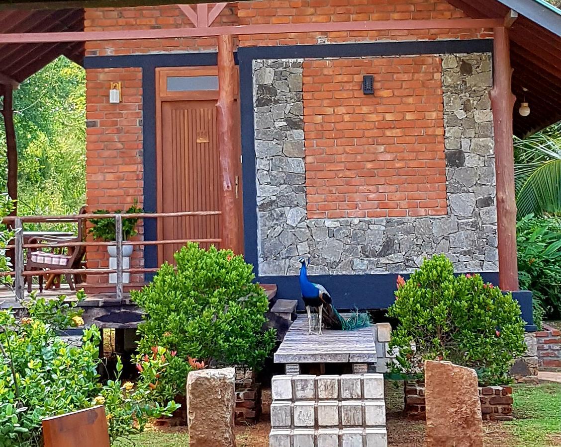 Saji-Sami Hotel Anuradhapura Eksteriør bilde