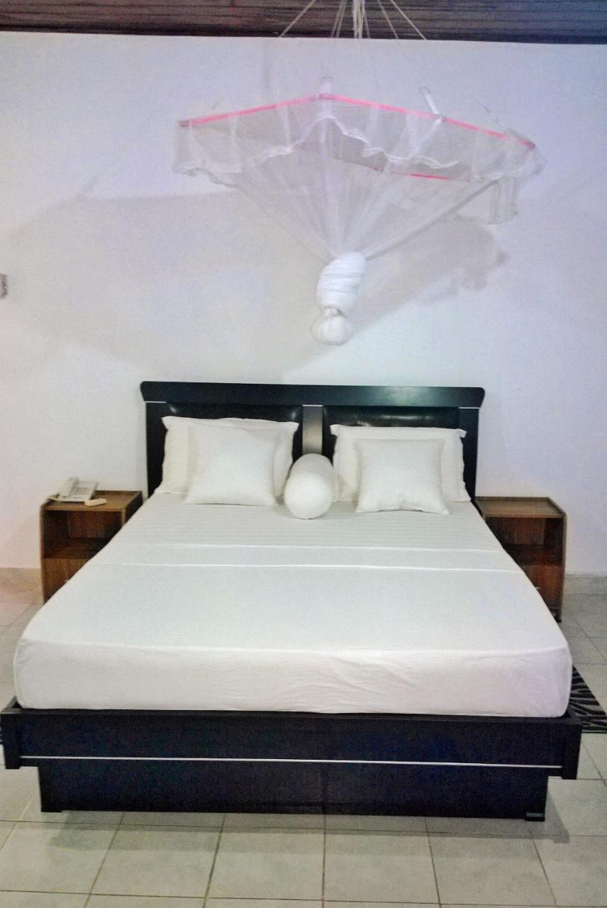 Saji-Sami Hotel Anuradhapura Eksteriør bilde